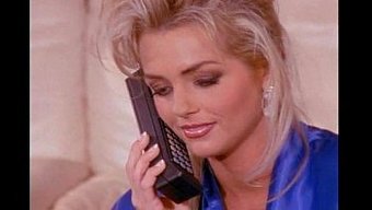 Penthouse'Un Sınırsız Hafta Sonu, Arzulu Köpeklerle