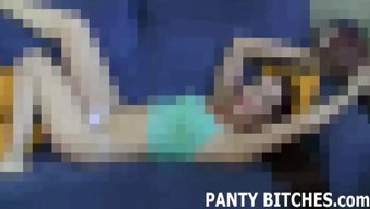 Bu Mastürbasyon Talimatı Videosunda En Sıcak Göğüslerin Ve Göt Deliğinin Yakın Çekiminin Tadını Çıkarın