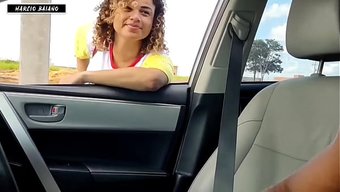 Sokakta Ateşli Bir Dilenci Gördüm, Aldattı Ve Ona Yemek Vereceğimi Söyledim.