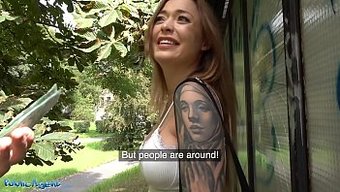 Halka Açık Ajan Misha Maver, Açık Havada Bir Ortamda Tünel Seks Yapıyor