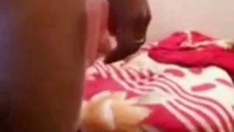 Amatör Hint Karısı, Kocası Tarafından Sıkı Poposuyla Beceriliyor