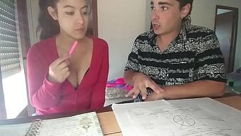 Uyarılmış Bilgin, Baştan Çıkarıcı Eğitmen Tarafından Eğitiliyor