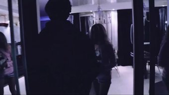 Ünlünün Zevk Veren Cihazla Samimi Karşılaşması