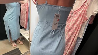 Soyunma Kabininde Iri Göğüslü Bir Güzeli Gözetledim, Sikildim.