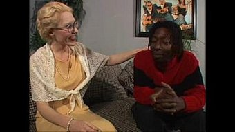 Beyaz Milf Dalny, Byron'Un Büyük Siyah Yarrağı Tarafından Anal Olarak Beceriliyor