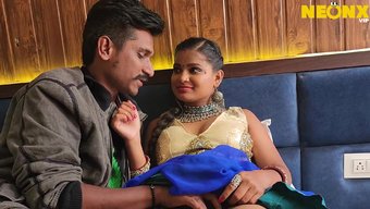 Suhana Bhabhi'Nin Güzel Yüzü, Aç Bir Bhabhi Ile Hardcore Bir Yüzleşme Alıyor.