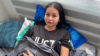 Üvey Kız Kardeşim Isabela Avila Bir Orospu Ve Benimle Sevişebilmek Için Hastalık Numarası Yapıyor.