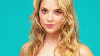 Ashley Benson, Duygusal Kişisel Zevklerin Bir Derlemesinde